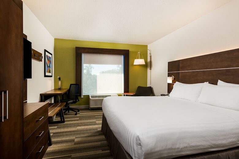 Holiday Inn Express Hotel & Suites Bartow