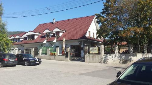 Hostal Penzi�n U Srn?�ka