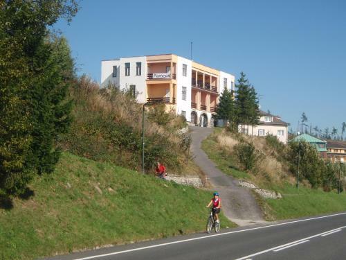 Hostal Penzion Partizan