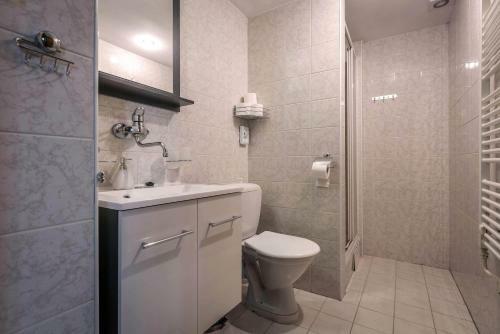 Hostal Miramonti Penzi�n