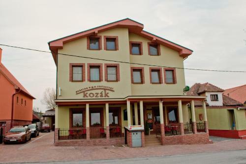 Hostal Penzion Kozak B&B