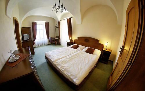 Hotel Kastiel Lucivna
