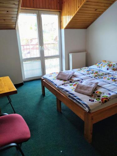 Hostal Penzi�n A Pizz�ria U ?ujana