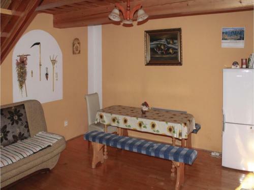 Three-bedroom Holiday Home In Zazriva