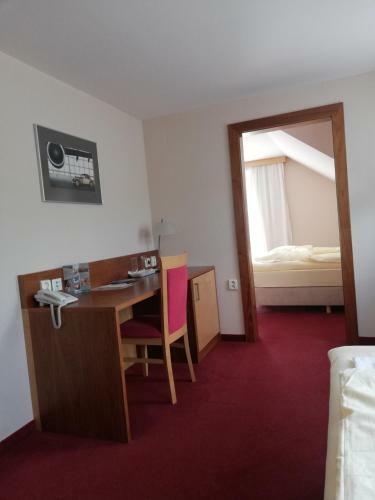 Hostal Penzi�n Kovox