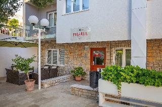 Pharia Aparthotel