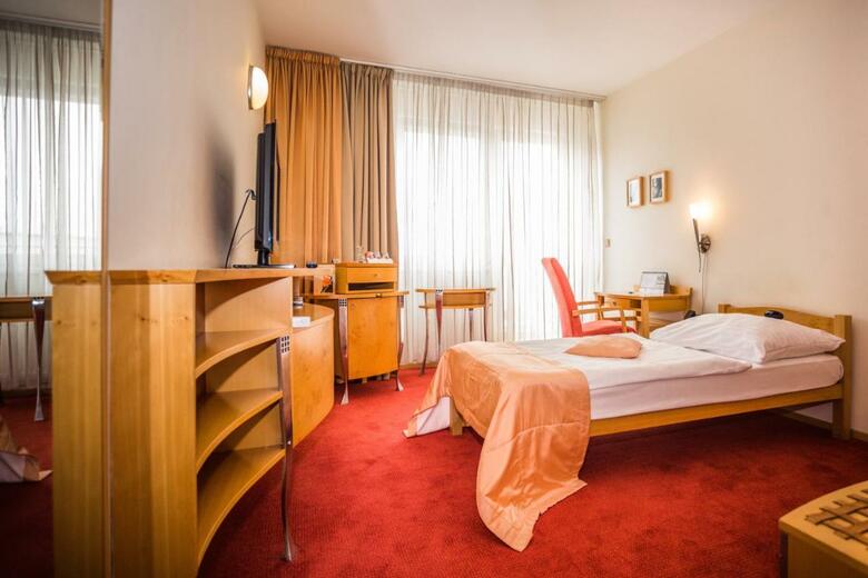 Hotel Set