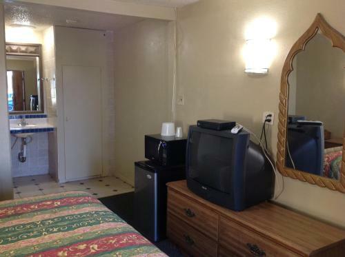 Apple Valley Motel