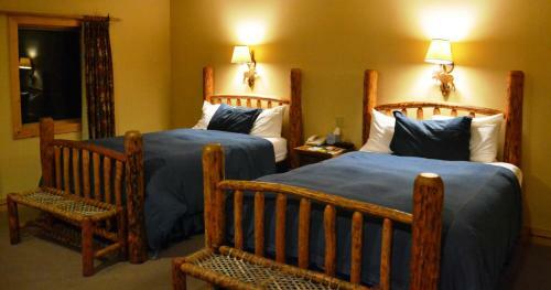 Daniels Summit Lodge