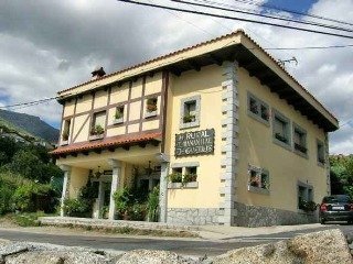 Hostal El Manantial De Gredos