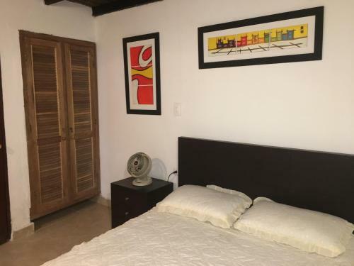 Caba�a Refugio Del Caim�n Cove�as