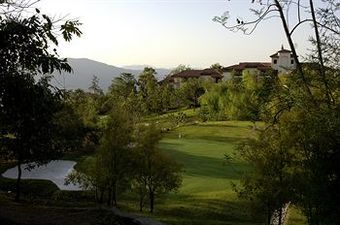 Hotel Ananda In The Himalayas