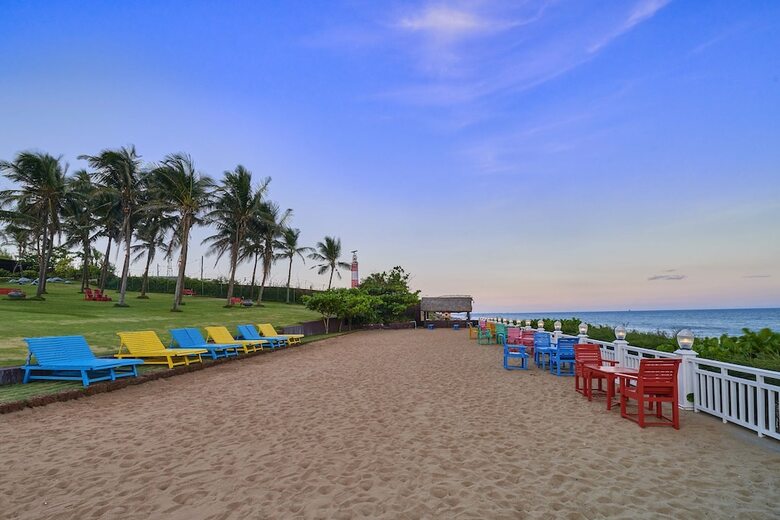 Hotel Mayfair Palm Beach Resort