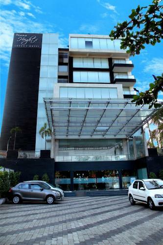 Diana Heights Luxury Hotel