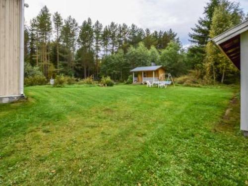 Holiday Home Kartanom�ki