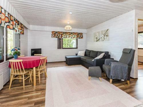 Holiday Home Iltarauha