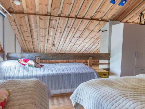 Holiday Home Vuokatinportti B7