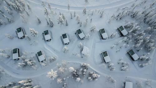Hotel Iisakki Glass Village