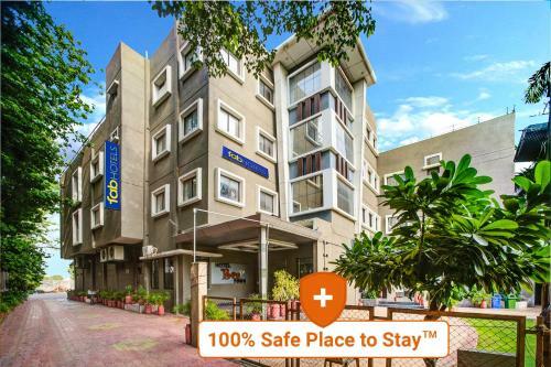Hotel Bee Town