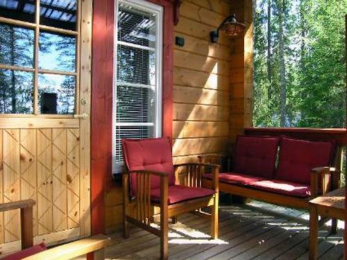 Holiday Home Puolukka
