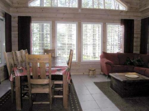 Holiday Home Puolukka