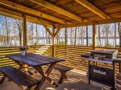 Holiday Home Karhulinna