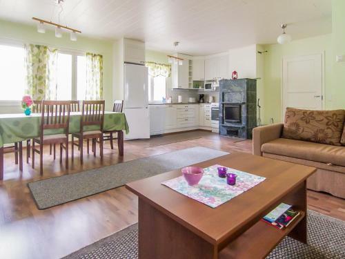 Holiday Home Pet�j�niemi