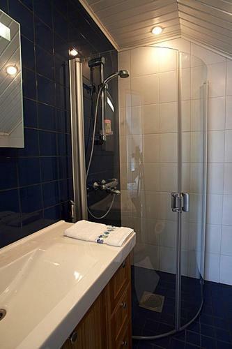 Bed & Breakfast Varjola Holiday Center