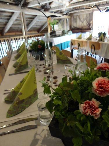 Bed & Breakfast Varjola Holiday Center