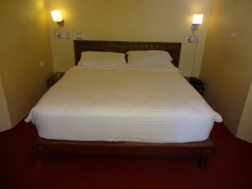 Hotel Deshadan Cliff & Beach Resort,varkala