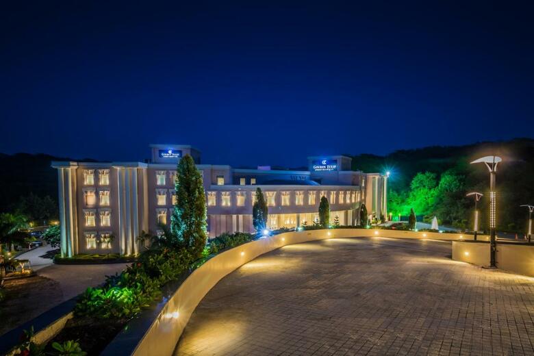 Hotel Golden Tulip Chandigarh, Panchkula
