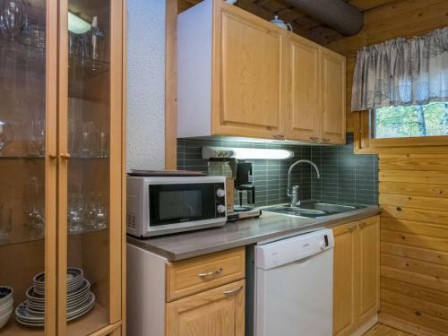Holiday Home Orava-apaja