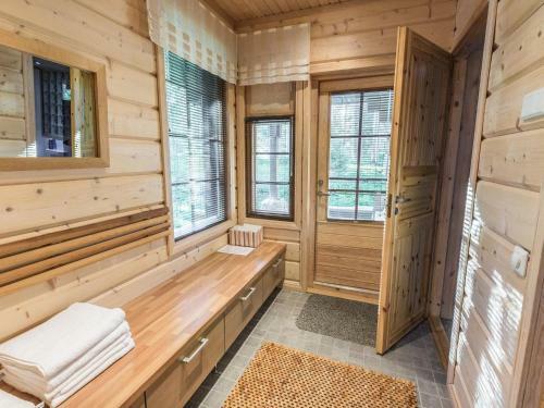Holiday Home Yll�skyr�