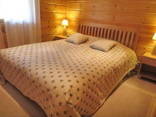 Holiday Home Kerssintie 6 B