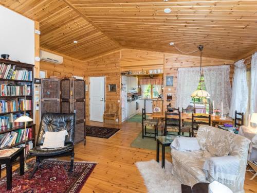 Holiday Home Mets�-iivari