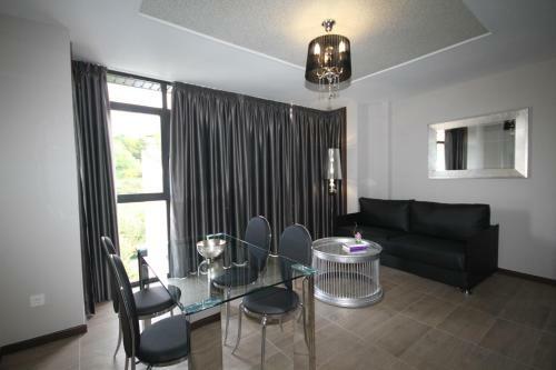Apartamentos Alvear Suites