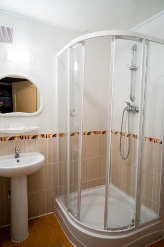 Belovezhskaya Pushcha Hotel ?2