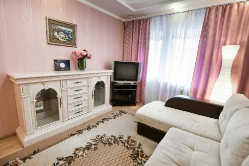 Apartment On Parkovoy 26