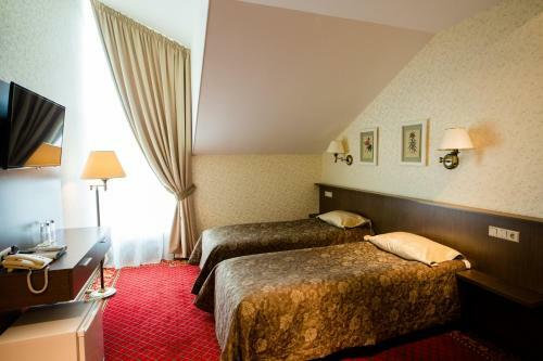 Hotel Drozdy Club