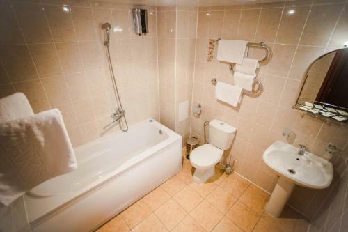Amaks Premier Hotel