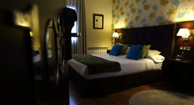 Hotel Rural - Restaurante El Rinc�n de Don Pelayo