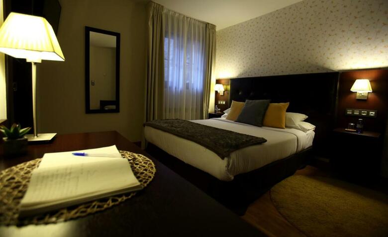 Hotel Rural - Restaurante El Rinc�n de Don Pelayo