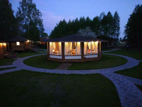 Hotel Holiday Park Vishnya