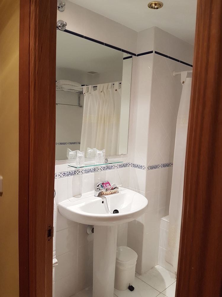 Albergue Hotel-residencia Alvargonz�lez