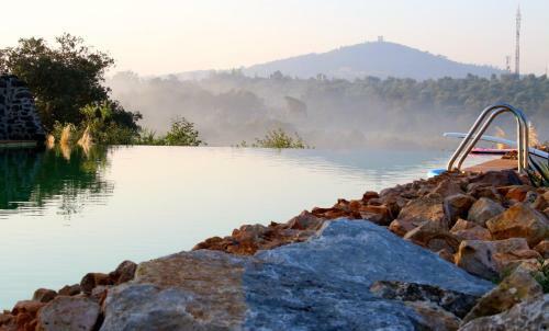 Bed & Breakfast Masia La Pineda