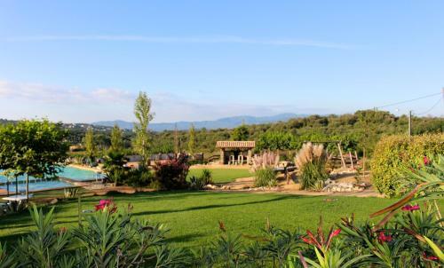 Bed & Breakfast Masia La Pineda