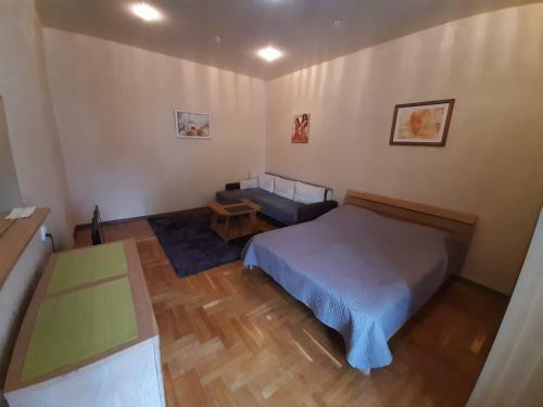 Apartment On Leninskoy