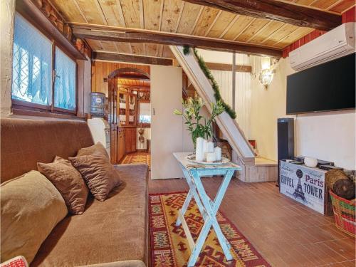 Two-bedroom Holiday Home In Turcin