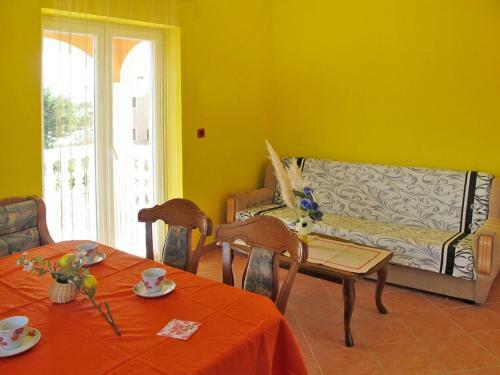 Holiday Home Villa Eldina (pul485)