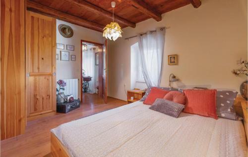 Three-bedroom Holiday Home In Medaki